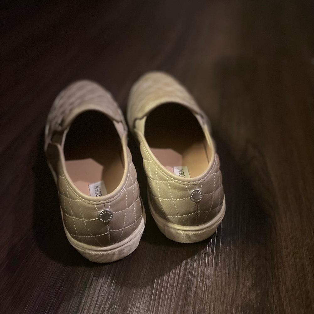 Steve Madden canvas shoes